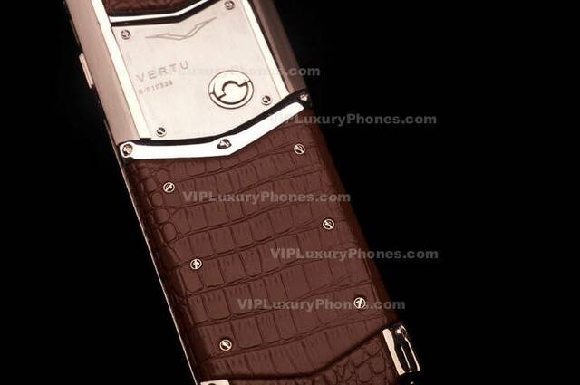 Vertu Signature Latest Mobile Phone