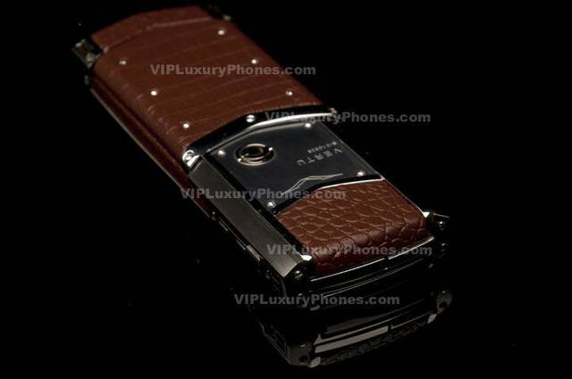 Vertu Signature Latest Mobile Phone