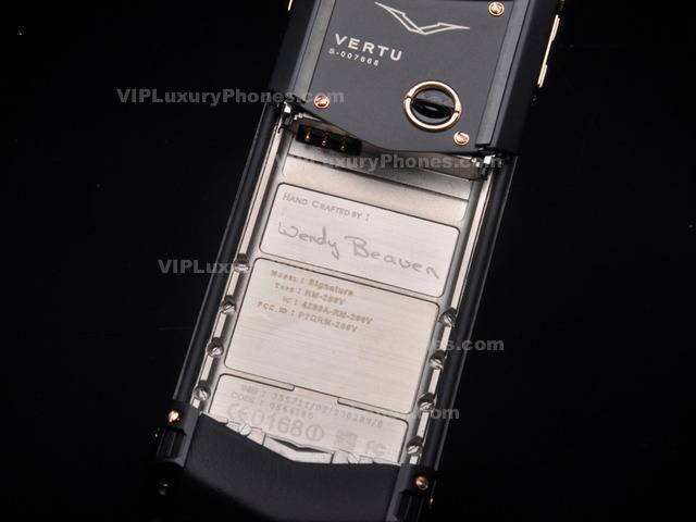 Vertu Signature Gold 2022