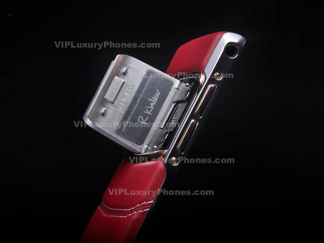 Vertu Signature Touch Model 2022