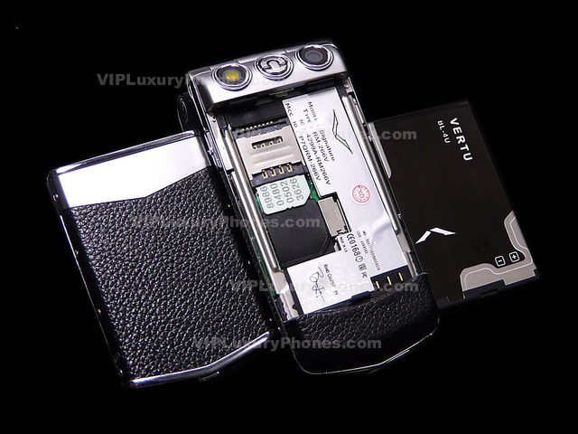 VERTU Signature mobile phones 2013 online