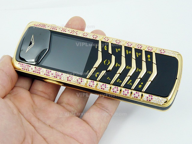 Vertu Signature Diamond top mobile phones