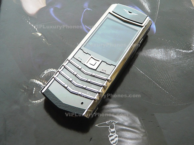 Vertu Signature