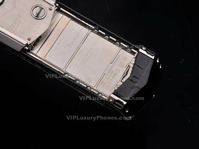 Vertu Signature Copy