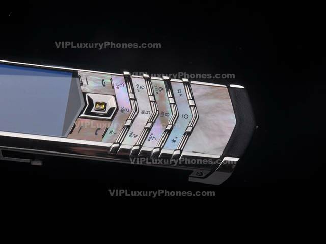 Vertu Signature Pearl Black Leather