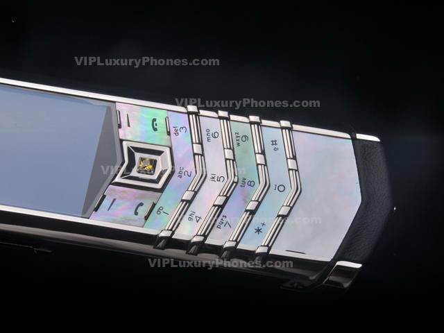 Vertu Signature Pearl Black Leather