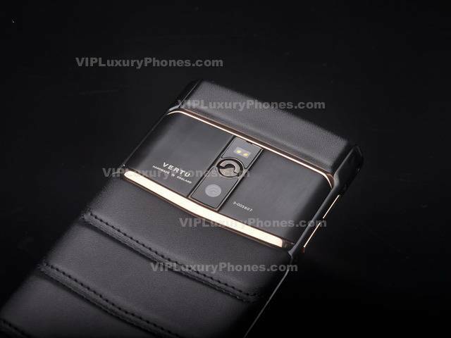 Vertu Signature Touch 2022